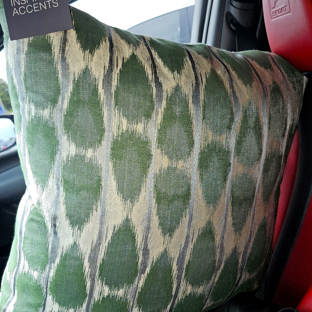 Pillow 16 x16